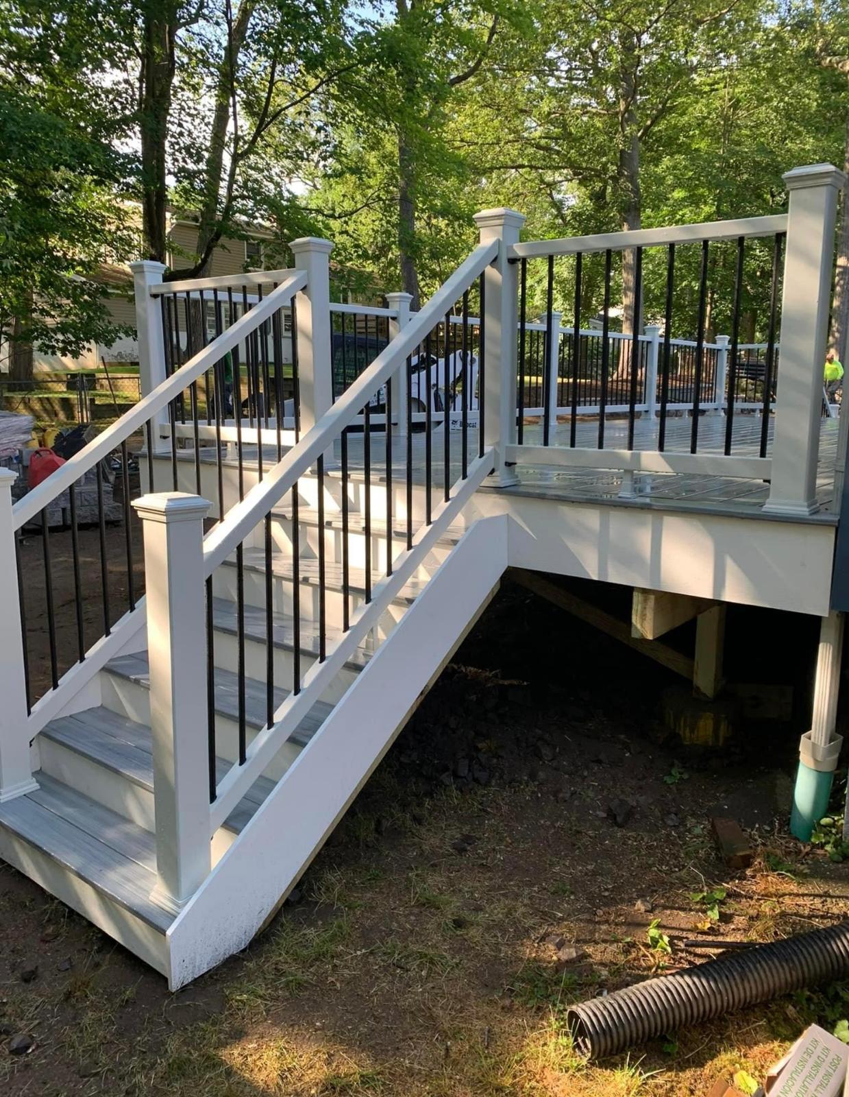 Single Level Deck - Image 6